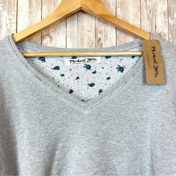 Michael Stars Reversible V-Neck Ruffle Cuff French Terry Floral Top Size M Women - Picture 3 of 11